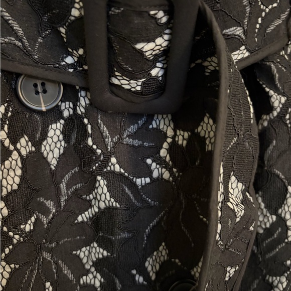VENUS Vintage Black Lace Trench Coat - Picture 8 of 11